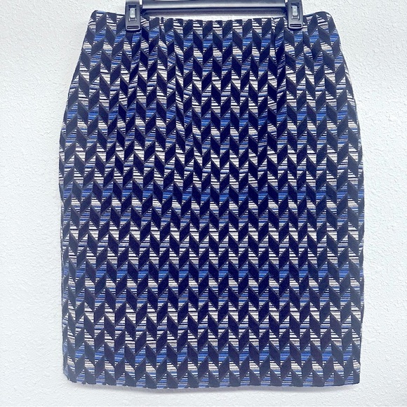 Kasper Blue and White Geometric Mini Skirt - Picture 1 of 9
